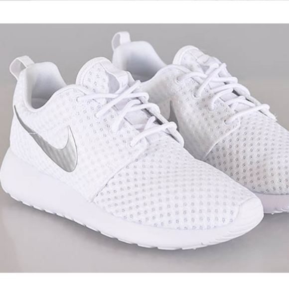 Nike Shoes - Nike Roshe Run BR running shoes white/silver 10